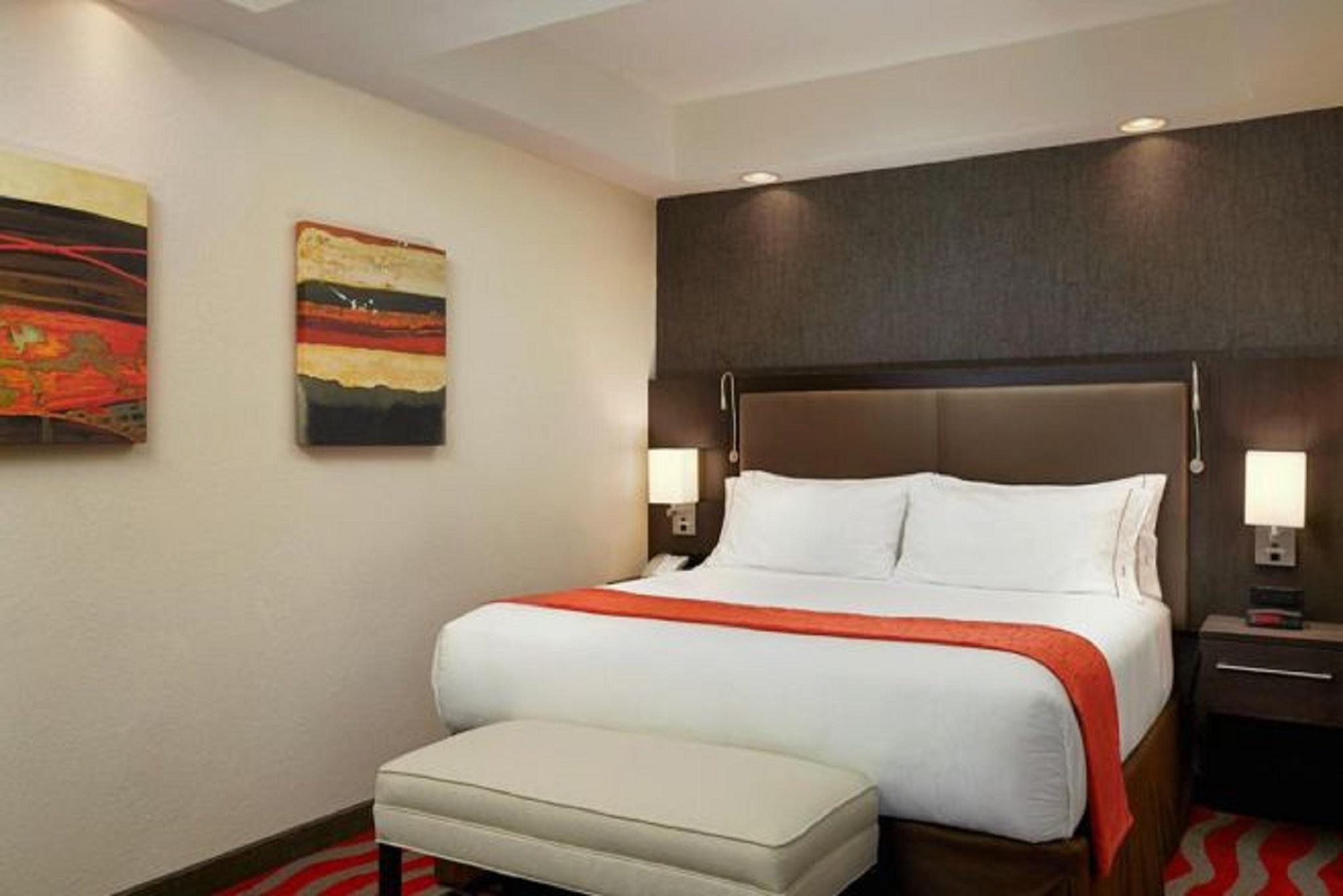 Express & Downtown - 5th Avenue By Ihg North Naples